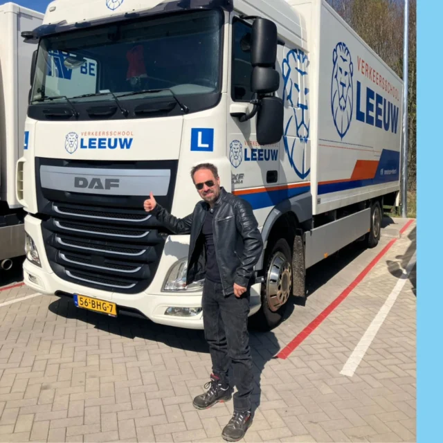 🥳 Yeah! Trots op onze Wim! In één keer geslaagd voor zijn vrachtwagenrijbewijs! Like om te feliciteren ❤️

#vintageroomdenbosch #congrats